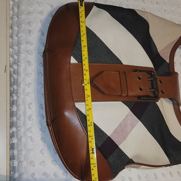 Authentic Burberry bag - Picture 3 of 8